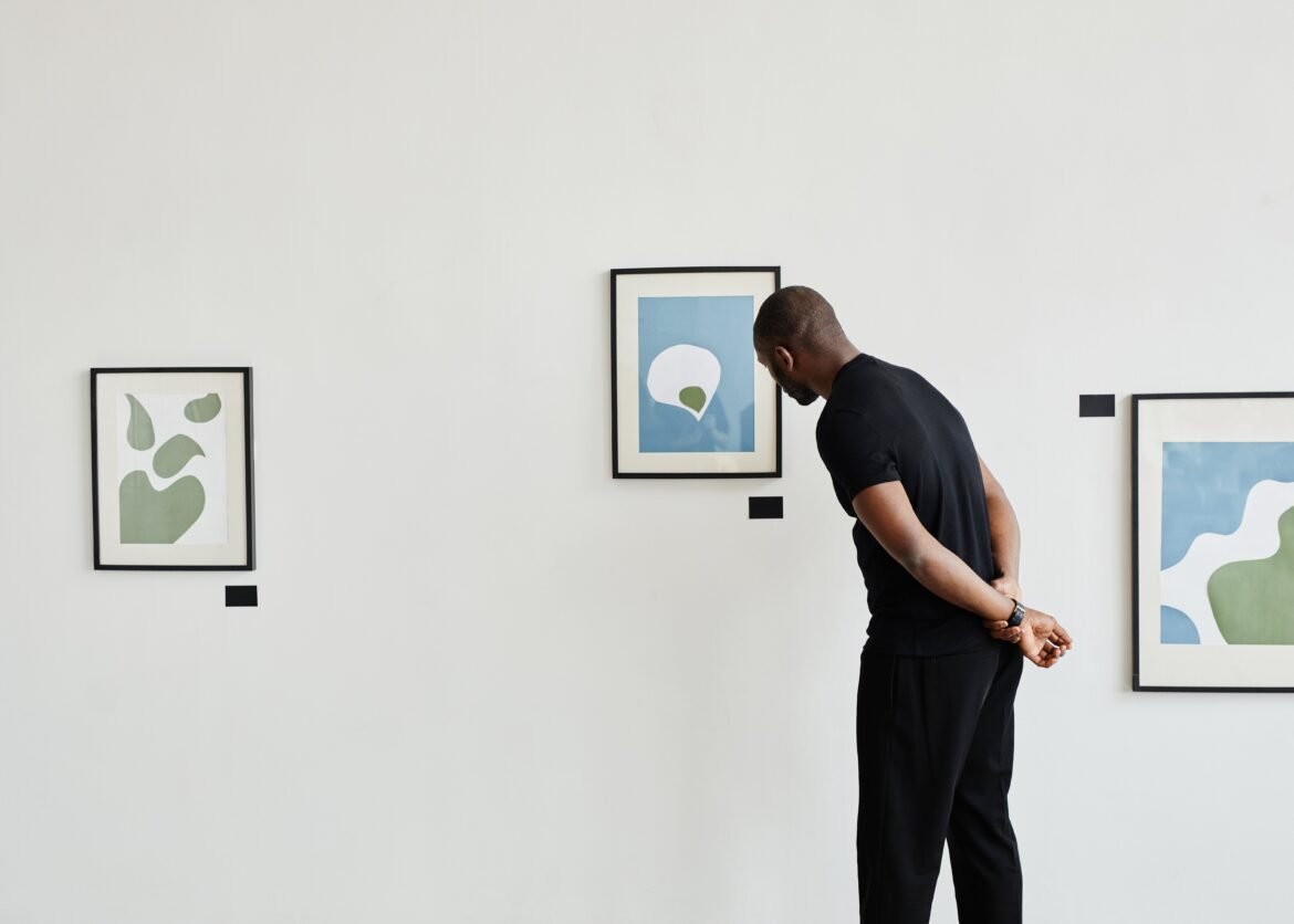 John Evans Finds the Quiet Geometry of Nature in The Shape of Stillness at Gallery Henoch
