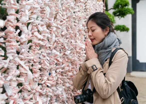 Jiyoon Lee: Monumental Sculptures at Gallery Henoch (Chelsea)